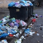 Не убирают мусор